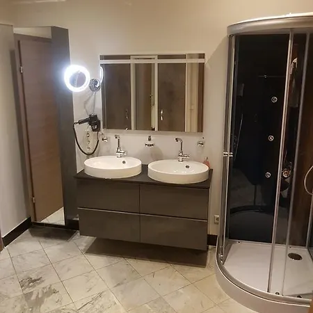 Deluxe & Apartahotel