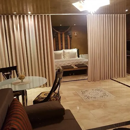 Deluxe & Apartahotel Vösendorf