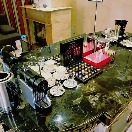 Apartahotel Deluxe & 2*